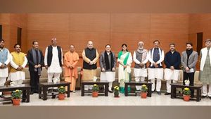 ಯುಪಿಯಲ್ಲಿ ಬಹುಮತದೊಂದಿಗೆ ಎನ್‌ಡಿಎ ಸರ್ಕಾರ ರಚಿಸಲಿದೆ: ಅಮಿತ್ ಶಾ