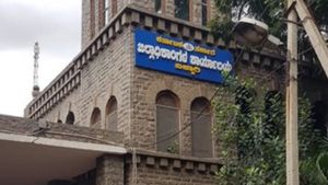 ಬಳ್ಳಾರಿ; ಕೋವಿಡ್ ತಡೆಗೆ ಕಠಿಣ ನಿಯಮ, 8 ಗಂಟೆಯಿಂದ ರಾತ್ರಿ ಕರ್ಫ್ಯೂ