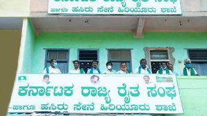 ಚಿತ್ರದುರ್ಗ; ಭದ್ರಾ ಮೇಲ್ದಂಡೆ ಯೋಜನೆ, ರೈತರಿಂದ ಪಾದಯಾತ್ರೆ 