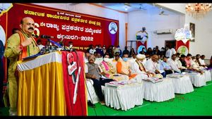 ಗ್ರಾಮೀಣ ಪತ್ರಕರ್ತರಿಗೆ ಆರೋಗ್ಯ ಕಾರ್ಡು, ಬಸ್‌ಪಾಸ್ ಸೌಲಭ್ಯಗಳಿಗೆ ಆದ್ಯತೆ: ಸಿಎಂ