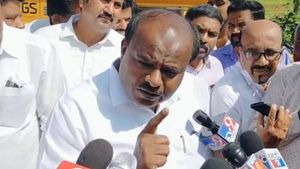 ಕಾಂಗ್ರೆಸ್ ನಾಯಕರ ವಿಡಿಯೋಗಳು ಪ್ರೀ ವೆಡ್ಡಿಂಗ್ ಶೂಟ್ ರೀತಿಯಲ್ಲಿದೆ; ಎಚ್‌ಡಿಕೆ