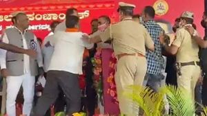 ಹೇಸಿಗೆ ಹುಟ್ಟಿಸುವ ರಾಜಕೀಯಕ್ಕೆ ಸಾಕ್ಷಿಯಾದ ಸಿಎಂ ಬೊಮ್ಮಾಯಿ ಇದ್ದ ವೇದಿಕೆ!