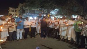 ಚಿತ್ರದುರ್ಗ: ಉಕ್ರೇನ್‌ನಲ್ಲಿ ಶಾಂತಿ ಸ್ಥಾಪನೆಗಾಗಿ ದೀಪ ಬೆಳಗಿಸುವ ಕಾರ್ಯಕ್ರಮ  