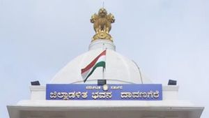 ಹಿಜಾಬ್ ವಿವಾದ; ದಾವಣಗೆರೆಯಲ್ಲಿ ನಿಷೇಧಾಜ್ಞೆ ಜಾರಿ 