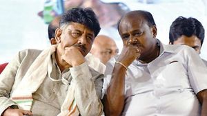 ರಾಮನಗರದಲ್ಲಿ ಅಸ್ತಿತ್ವಕ್ಕಾಗಿ ಜೋಡೆತ್ತುಗಳ ರಾಜಕೀಯ ಕಾದಾಟ!
