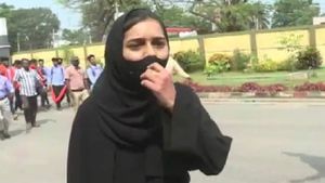 'ಜೈ ಶ್ರೀರಾಮ್ 'ಎಂದ ವಿದ್ಯಾರ್ಥಿಗಳು 'ಅಲ್ಲಾ ಹು ಅಕ್ಬರ್' ಎಂದ ವಿದ್ಯಾರ್ಥಿನಿ ಮುಸ್ಕಾನ್
