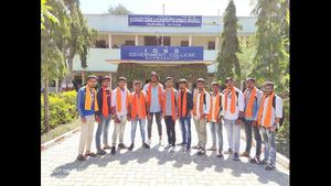  ಹಿಜಾಬ್ vs ಕೇಸರಿ ಶಾಲು: ಹಾಸನ, ಚಿಕ್ಕಮಗಳೂರಿನಲ್ಲೂ ಕೇಸರಿ ಶಾಲು ಧರಿಸಿ ಬಂದ ವಿದ್ಯಾರ್ಥಿಗಳು