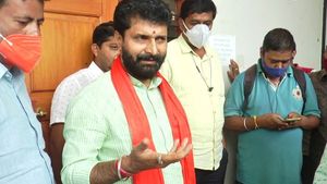  ಹಿಜಾಬನ್ನೇ ಶಾಲಾ ಕಾಲೇಜುಗಳಲ್ಲಿ ಯೂನಿಫಾರ್ಮ್ ಮಾಡಲಿ: ಸಿ.ಟಿ.ರವಿ