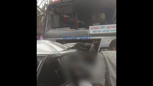  Breaking: ಹಾಸನದಲ್ಲಿ ಭೀಕರ ಅಪಘಾತ; ಸ್ಥಳದಲ್ಲೇ 4 ವಿದ್ಯಾರ್ಥಿಗಳು ಸಾವು