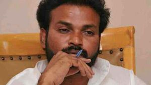 ಬಿಜೆಪಿ ಅಧಿಕಾರಕ್ಕೆ ಬಂದರೆ ಮಹಿಳೆಯರಿಗೆ ಉಚಿತ ಬಸ್ ಪಾಸ್: ಶ್ರೀರಾಮುಲು ಆಫರ್ 