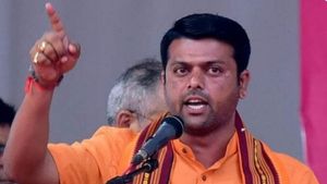 'ಕೆಂಪು ಕೋಟೆಯಲ್ಲಿ ಭಗವಧ್ವಜ ಹಾರಿಸಿಯೇ ಸಿದ್ದ': ಮತ್ತೋರ್ವ ಬಿಜೆಪಿ ಶಾಸಕನ ಎಡವಟ್ಟು