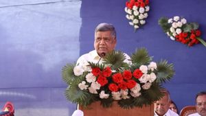ಕುತೂಹಲ ಮೂಡಿಸಿದ ವಿಜಯೇಂದ್ರ, ಶೆಟ್ಟರ್ ಭೇಟಿ!
