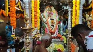 ಕಾಪು ಮಾರಿಗುಡಿ; ಮುಸ್ಲಿಂಮರಿಂದ ವಾದ್ಯ, ಕ್ರೈಸ್ತರಿಂದ ಹೂ ಸಮರ್ಪಣೆ