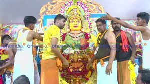  ಹಿಂದೂಗಳಿಗೆ ಮಾತ್ರ ಮಳಿಗೆ; ಶಿವಮೊಗ್ಗ ಮಾರಿಕಾಂಬ ದೇವಿ ಜಾತ್ರೆಯಲ್ಲಿ ಹೇಗಿದೆ ಮಳಿಗೆ ವ್ಯವಸ್ಥೆ?