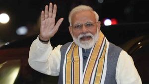 'ಹೋಳಿ ಹಬ್ಬವನ್ನು ಪರಸ್ಪರ ಪ್ರೀತಿ ಮತ್ತು ಸಹೋದರತೆಯಿಂದ ಆಚರಿಸಿ': ಪ್ರಧಾನಿ ಮೋದಿ 