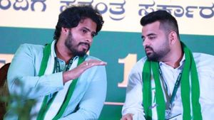 ಕೆ. ಆರ್. ಪೇಟೆಯಲ್ಲಿ ಜೆಡಿಎಸ್ ಮರುಸ್ಥಾಪನೆಗೆ ಗೌಡ್ರ ಮೊಮ್ಮಕ್ಕಳ ಪಣ! 