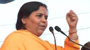  ಮದ್ಯದಂಗಡಿ ಮೇಲೆ ಕಲ್ಲು ತೂರಿ ಬಿಜೆಪಿ ನಾಯಕಿ ಉಮಾ ಭಾರತಿ ಆಕ್ರೋಶ
