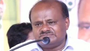  ಹಾಸನ: ಜನತಾ ಜಲಧಾರೆಯಲ್ಲಿ ಎಚ್‌ಡಿಕೆ  ಕಣ್ಣೀರಧಾರೆ 