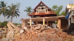  ಮಂಗಳೂರು: ಮಸೀದಿ ಕೆಡವಿದಾಗ ದೇವಸ್ಥಾನ ಪತ್ತೆ; ಮಸೀದಿ ಕಾಮಗಾರಿ ಸ್ಥಗಿತಕ್ಕೆ ಜಿಲ್ಲಾಡಳಿತ ಸೂಚನೆ