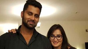 ಮದ್ದೂರಿನಲ್ಲಿ ಅಭಿಷೇಕ್ ಅಂಬರೀಷ್? ಮಗನ ಭವಿಷ್ಯಕ್ಕಾಗಿ ಬಿಜೆಪಿಯತ್ತ ಹೊರಟರಾ ಸಮಲತಾ? 