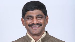 ಬಮೂಲ್ ನೇಮಕಾತಿಯಲ್ಲಿ ಅಕ್ರಮ; ಸಿಐಡಿ ತನಿಖೆಗೆ ಡಿ. ಕೆ. ಸುರೇಶ್ ಆಗ್ರಹ 