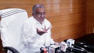  ಕಾಂಗ್ರೆಸ್ಸೋ, ಬಿಜೆಪಿಯೋ? ಜಿ.ಟಿ.ದೇವೇಗೌಡ ಮನಸ್ಸು ಎತ್ಲಾಗೆ!