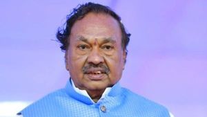  ಈಶ್ವರಪ್ಪ ರಾಜೀನಾಮೆ ಸಾಲದು, ಬಂಧನವಾಗಬೇಕು: ಹಿಂದೂ ಮಹಾಸಭಾ ಒತ್ತಾಯ 