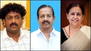  Mangalore University: ತೆಲಿಕೆದ ಬೊಳ್ಳಿ ದೇವದಾಸ್ ಕಾಪಿಕಾಡ್, ಹೇಮಾವತಿ ವಿ. ಹೆಗ್ಗಡೆಗೆ ಗೌರವ ಡಾಕ್ಟರೇಟ್
