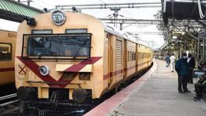 ಬೆಂಗಳೂರು-ಹಾಸನ ಡೆಮು ರೈಲು ಸಂಚಾರ; ವೇಳಾಪಟ್ಟಿ