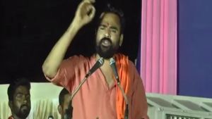 Love Kesari : ರಾಯಚೂರು ಶ್ರೀರಾಮ ಸೇನೆ ಕಾರ್ಯಕರ್ತ ರಾಜಾಚಂದ್ರ ವಿರುದ್ಧ ಎಫ್ಐಆರ್ 