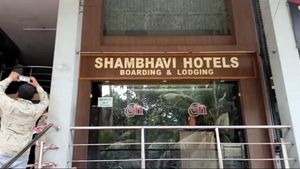 ಸಂತೋಷ್ ಆತ್ಮಹತ್ಯೆ; ಲಾಡ್ಜ್ ರೂಂನಲ್ಲಿ ಗಣಪತಿ ಹೋಮ 