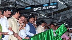 Shivamogga-Tirupati Train : ಶಿವಮೊಗ್ಗ-ತಿರುಪತಿ-ಚೆನ್ನೈ ರೈಲಿಗೆ ಹಸಿರು ನಿಶಾನೆ 