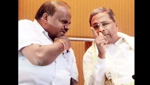 ದೇವಾಲಯಗಳಿಗೆ ಟಿಪ್ಪು ಭೂಮಿ ನೀಡಿರುವ ಉದಾಹರಣೆ ಇದೆ; ಎಚ್‌ಡಿಕೆ 