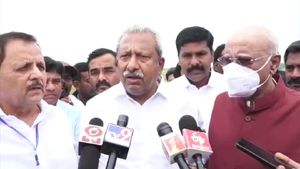 'ಅವ್ನಿಗೆ ಬುದ್ದಿ ಇಲ್ಲ': ಎಂಟಿಬಿ ನಾಗರಾಜ್ ಹೇಳಿಕೆಗೆ ಭೈರತಿ ಬಸವರಾಜ್ ಗರಂ! 