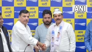 Breaking; ಎಎಪಿ ಸೇರಿದ ಜಮ್ಮು & ಕಾಶ್ಮೀರದ ಮಾಜಿ ಸಚಿವ 