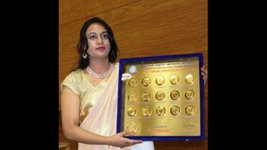 ರೈತನ  ಮಗಳಾಗಿದ್ದರೂ ಭರ್ಜರಿ ಚಿನ್ನದ ಬೇಟೆಯಾಡಿದ ಚಿನ್ನದ ಹುಡುಗಿ 