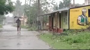 ಚಾಮರಾಜನಗರ; ಬೆಳ್ಳಂಬೆಳಗ್ಗೆ ಆರಂಭವಾದ ಮಳೆ