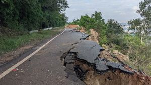 ಚಾಮುಂಡಿ ಬೆಟ್ಟದಲ್ಲಿ ಭೂ ಕುಸಿತ ಉಂಟಾಗುವ ಆತಂಕ!