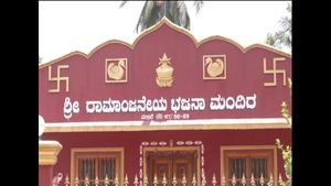 ಮಳಲಿ ಮಸೀದಿಯೊಳಗೆ ದೇವಸ್ಥಾನ ಪತ್ತೆ, ತಾಂಬೂಲ ಪ್ರಶ್ನೆಗೆ ದಿನ ನಿಗದಿ! 