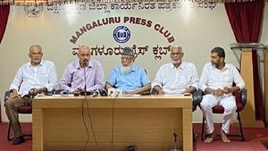 ದೇವರ ಪ್ರಾರ್ಥನೆಯಷ್ಟೇ ನಮಗೆ ಮುಖ್ಯ, ಮೈಕ್ ಅಲ್ಲ; ಮಸೂದ್