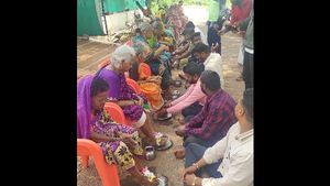 ವಿಡಿಯೋ; ವಿಶಿಷ್ಟವಾಗಿ ತಾಯಂದಿರ ದಿನ ಆಚರಿಸಿದ ಮಕ್ಕಳು 