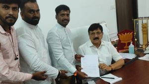 Breaking: ಮಂಡ್ಯದ ವಿದ್ಯಾರ್ಥಿನಿ ಮುಸ್ಕಾನ್ ವಿದೇಶ ಪ್ರವಾಸದ ವಿರುದ್ಧ ದೂರು 