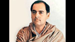 ರಾಜೀವ್ ಗಾಂಧಿ 28ನೇ ಪುಣ್ಯತಿಥಿ: ಪ್ರಧಾನಿ ಮೋದಿ, ಸಿಎಂ ಮಮತಾ ಶ್ರದ್ಧಾಂಜಲಿ 