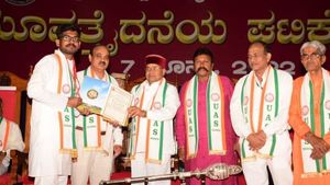 ಕೃಷಿ ಪದವೀಧರರು ಆತ್ಮನಿರ್ಭರ ಭಾರತ ನಿರ್ಮಾಣಕ್ಕೆ ಕೊಡುಗೆ ನೀಡಲಿ 