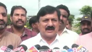 ಕಾಂಗ್ರೆಸ್ ಪ್ರತಿಭಟಿಸುತ್ತಿರುವುದೇ? ಗಾಂಧಿ ಕುಟುಂಬಕ್ಕೆ ಪ್ರತ್ಯೇಕ ಕಾನೂನು ಇಲ್ಲ- ಆರಗ ಜ್ಞಾನೇಂದ್ರ 