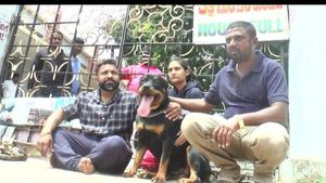'ಚಾರ್ಲಿ 777' ವೀಕ್ಷಣೆಗೆ 'ಡಯನಾ''ಗೆ ಸಿಗ್ಲಿಲ್ಲ ಅನುಮತಿ, ಪ್ರತಿಭಟಸಿದ ಮಾಲೀಕ 