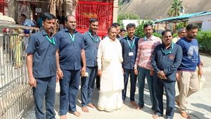  ಇ.ಡಿ ತನಿಖೆ ಬೇಡ ಎನ್ನುವುದು ಕಾಂಗ್ರೆಸ್ ನಾಯಕರ ಗೂಂಡಾಗಿರಿ: ಈಶ್ವರಪ್ಪ 