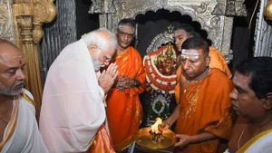  ಚಾಮುಂಡಿ ಬೆಟ್ಟಕ್ಕೆ ಮೋದಿ ಭೇಟಿ, ರಾಜಕೀಯ ಹಿನ್ನಡೆ ಆರಂಭ: ಜ್ಯೋತಿಷಿ
