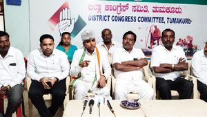 ಶಿಕ್ಷಣ ಸಚಿವರ ಮನೆ ಮುಂದೆ RSS ಚಡ್ಡಿ ಸುಟ್ಟಿದ್ದ NSUI ಕಾರ್ಯಕರ್ತರಿಗೆ ಜಾಮೀನು 