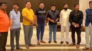  ಕೊನೆ ಕ್ಷಣದಲ್ಲಿ ಪ್ಲಾನ್‌ ಬದಲಿಸಿದ 'ಮಹಾ' ಬಂಡಾಯ ಶಾಸಕರು